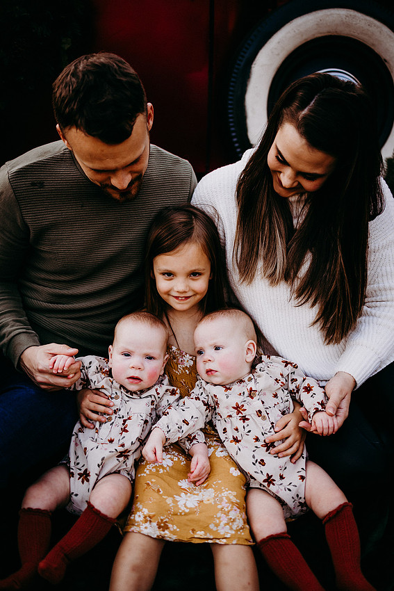 Christmas Tree Farm Session | Skana Sloman Photography 