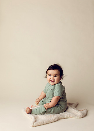 poulsbo newborn photographer
